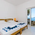 Sea Apartman *