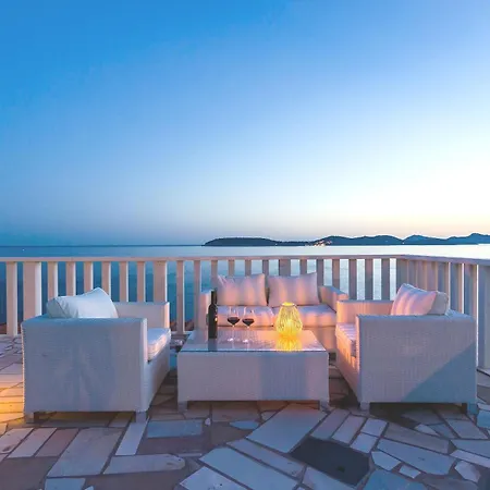 Apartment Sea *