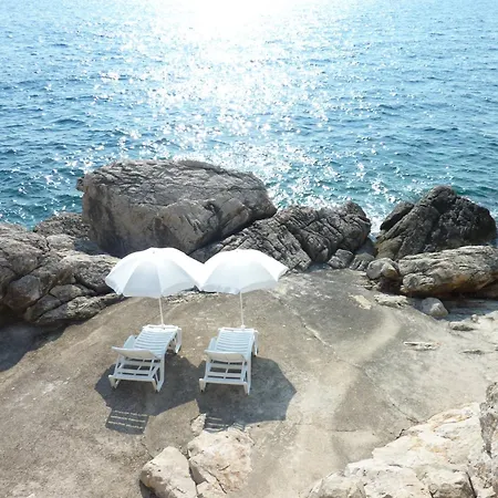 Apartment Sea